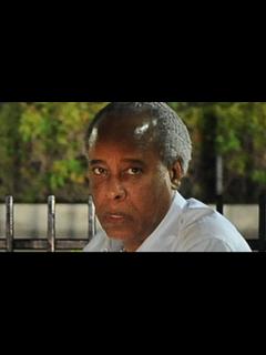 [画像][x]Dr. Conrad Murray: 'I Held Michael's Penis Every Night' 余白なし